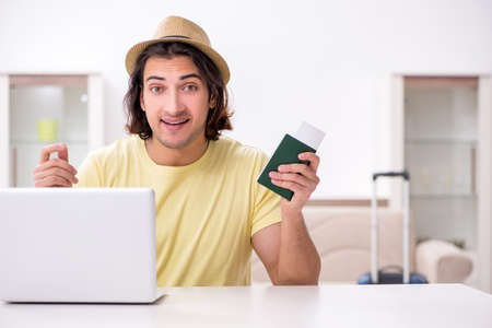 Indian eVisa works online by following in 3 easy steps